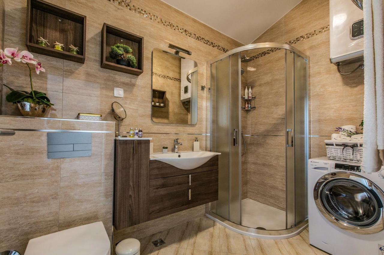 Sea Sparkle Luxury Apartment Сплит Екстериор снимка