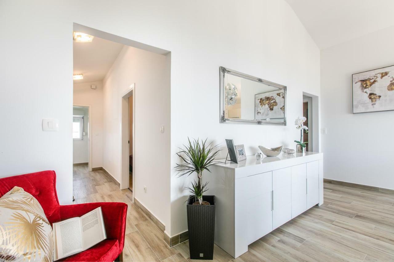 Sea Sparkle Luxury Apartment Сплит Екстериор снимка